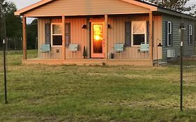 The Sapling - 2 Bedroom Cabin Across From Visitor Center
